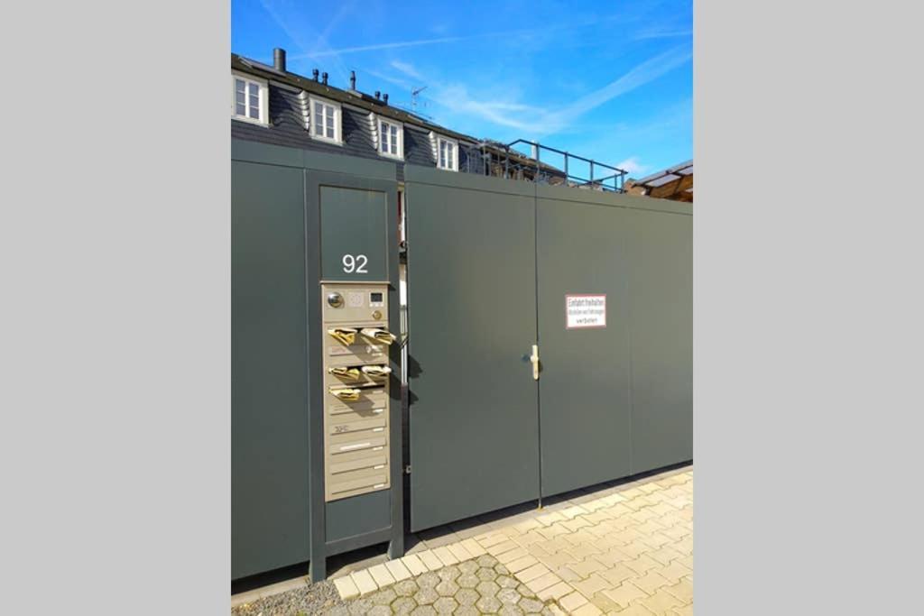 Pearl Studio Apart - King Bed - Netflix - Projector - Fast Wi-Fi Trier Exteriör bild
